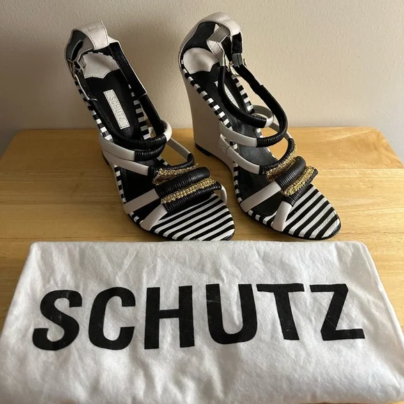 Schutz Mestico Sandals - Picture 3 of 5